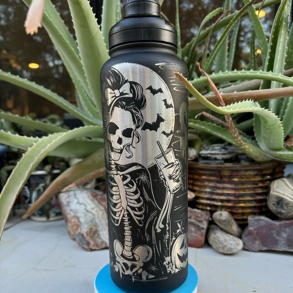 “Spooky Mama” Engraved Halloween 40oz Tumbler - Picture 8 of 10